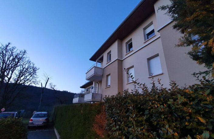 Cahors, proche toutes commodités, appartement 4 pièces avec park — photo 4