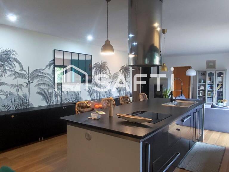 Belle villa, avec 4 chambres d'hôtes, 270m2, 1360m2 — photo 1