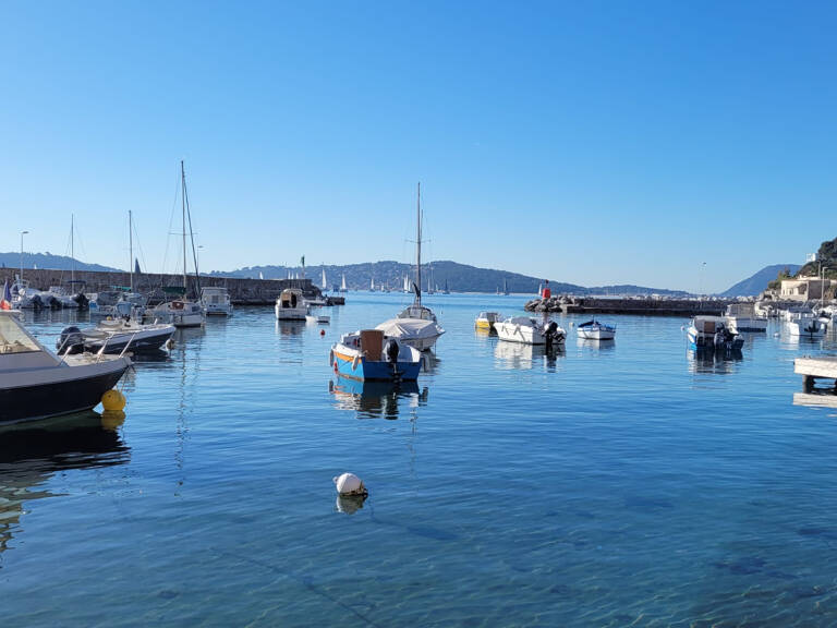 Fonds de commerce restaurant + doubles terrasses vue mer le — photo 1