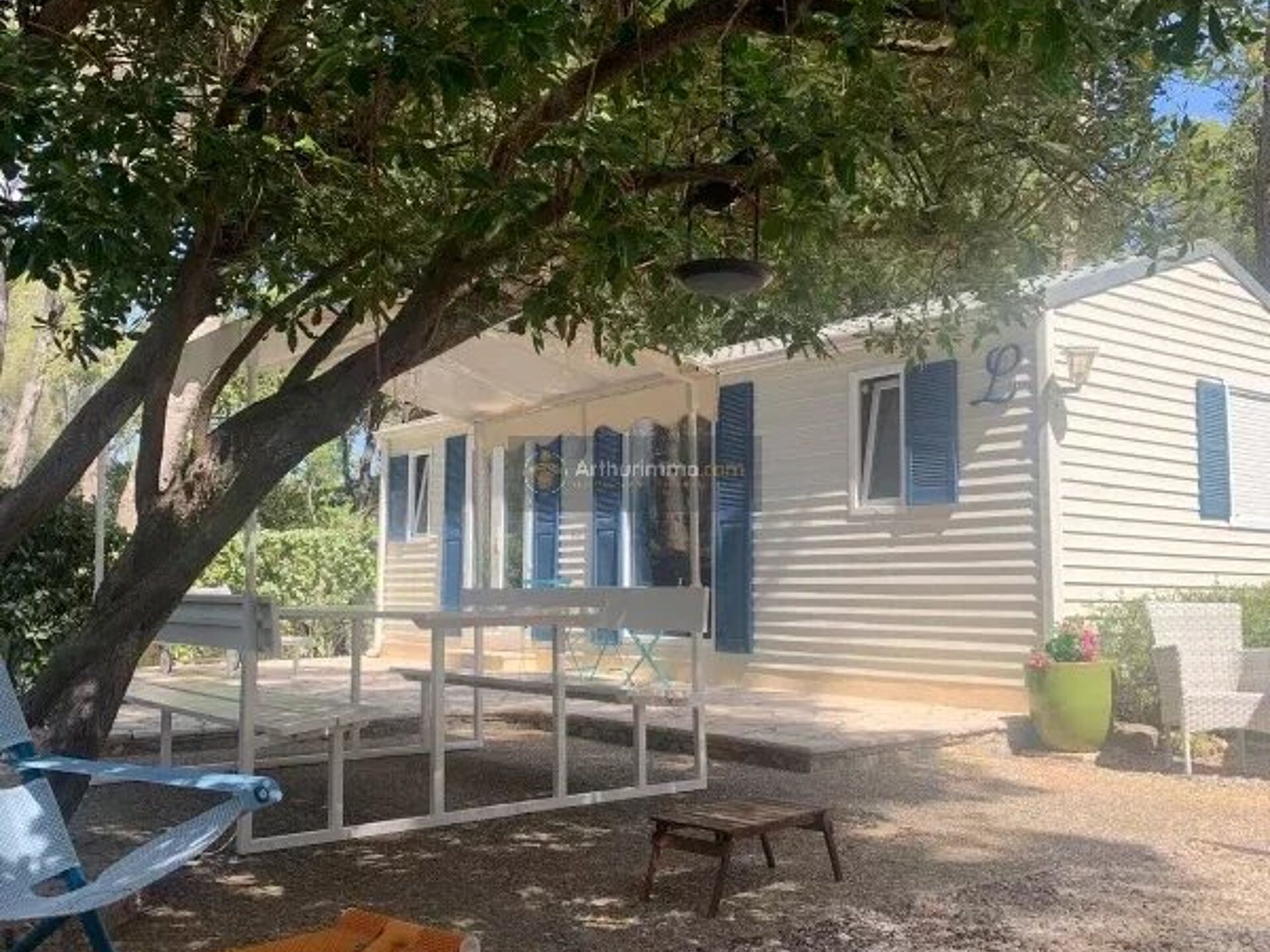 Vente Terrain 400 m2 à Fréjus · 165 000 €