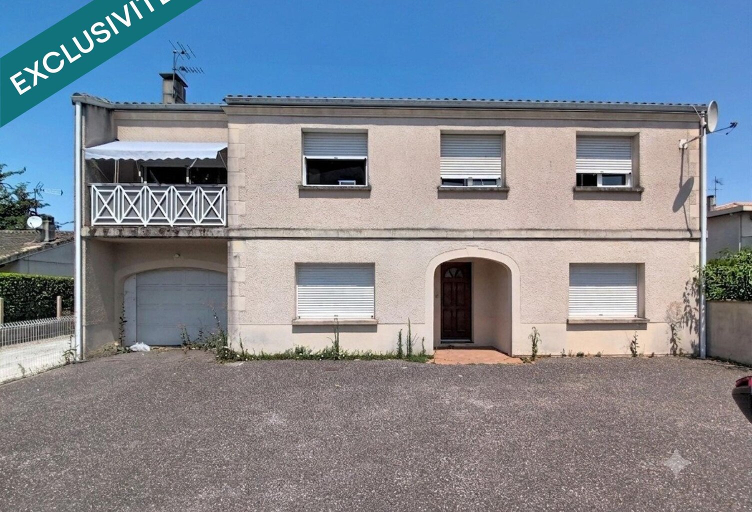 ENSEMBLE IMMOBILIER DE 230 M² AVEC GARAGE ET STATIONNEMENTS — photo 1