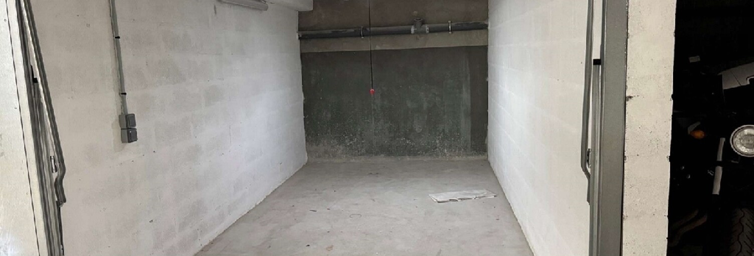 Garage   m² à louer à L'Isle-Adam (95290)