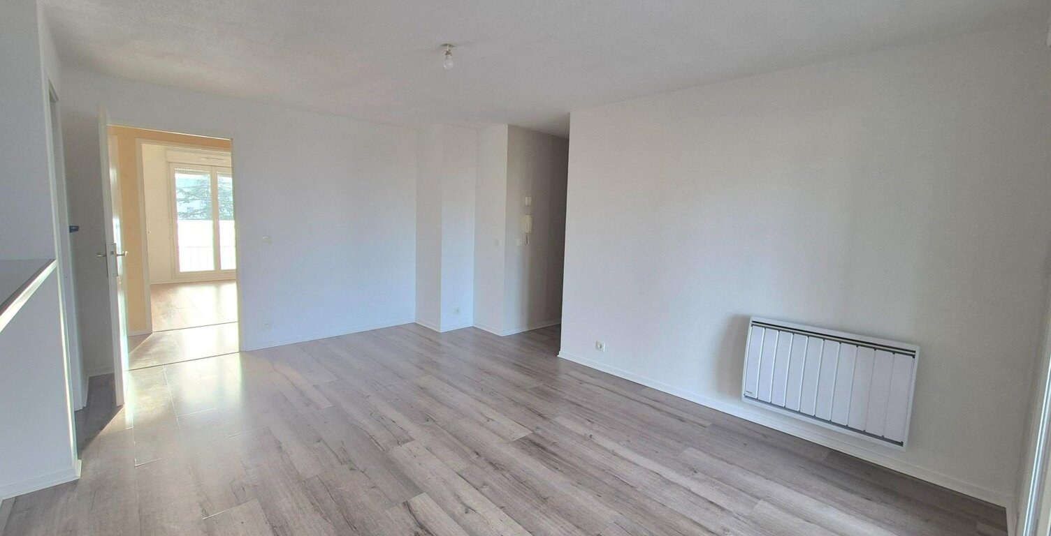 appartement type f3 avec ascenseur — photo 1