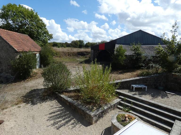 Charmante maison bretonne en pierre avec dépendances et vaste terrain — photo 1