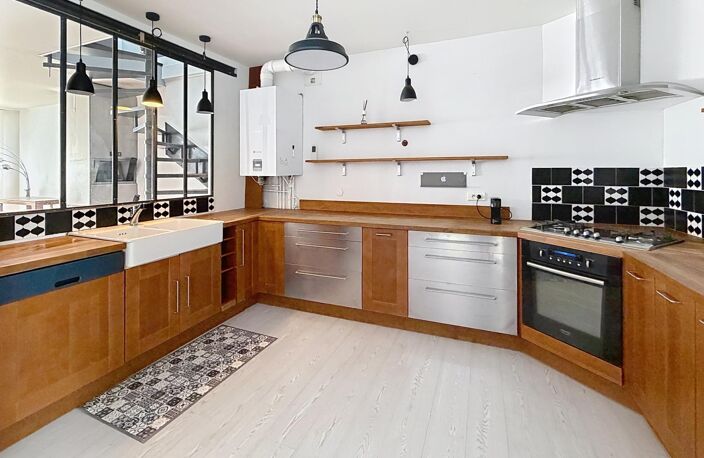 Maison de ville de caractère avec terrasse  Un esprit loft au cœur de Reims — photo 2