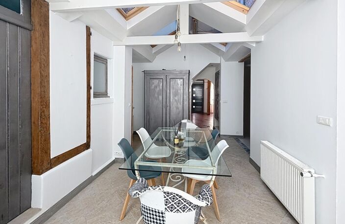 Maison de ville de caractère avec terrasse  Un esprit loft au cœur de Reims — photo 3