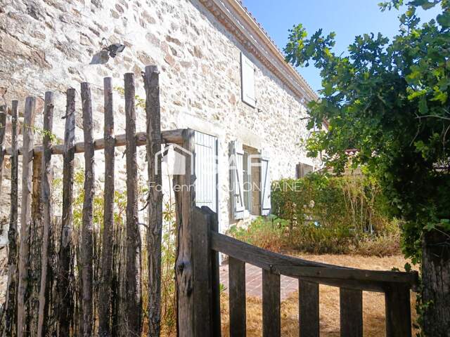 A Aizenay, maison de caractère de 152 m² avec 5 ch — photo du bien
