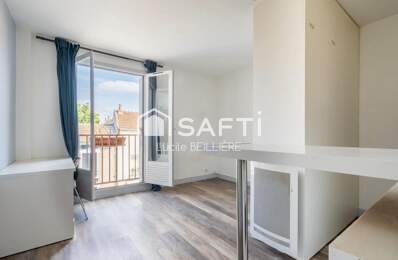 A Montreuil (93100)  Studio 20 m² avec parking, à 15 minutes à pied du métro Mairie de Montreuil — photo du bien