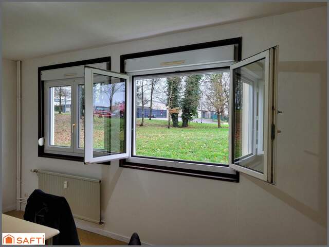 appartement 2 pièces avec balcon — photo du bien