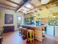 Une maison qui vous enveloppe dès les premiers pas — photo 2