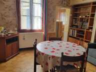 Maison de ville avec cour au cœur de Tours et potentiel intérieur ! — photo 2