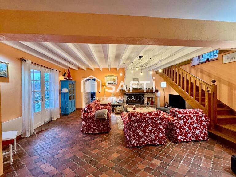 Longère de caractère au cœur d'un hameau creusois — photo 1