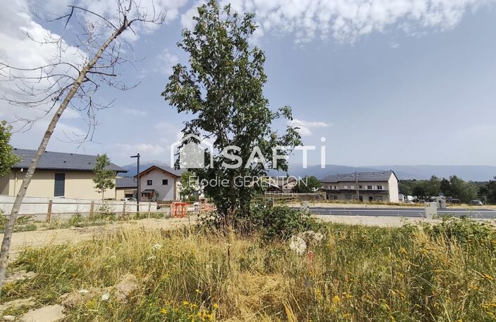 Terrain constructible 3 faces dans petit lotissement — photo 4