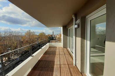 Appartement 3 pièces 1323 €