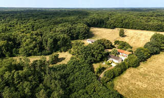 Maison 9 Pièces 218 m² à vendre à La Tranclière (01160)