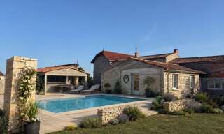 Maison 9 Pièces 317 m² à vendre à Fontenay-le-Comte (85200)