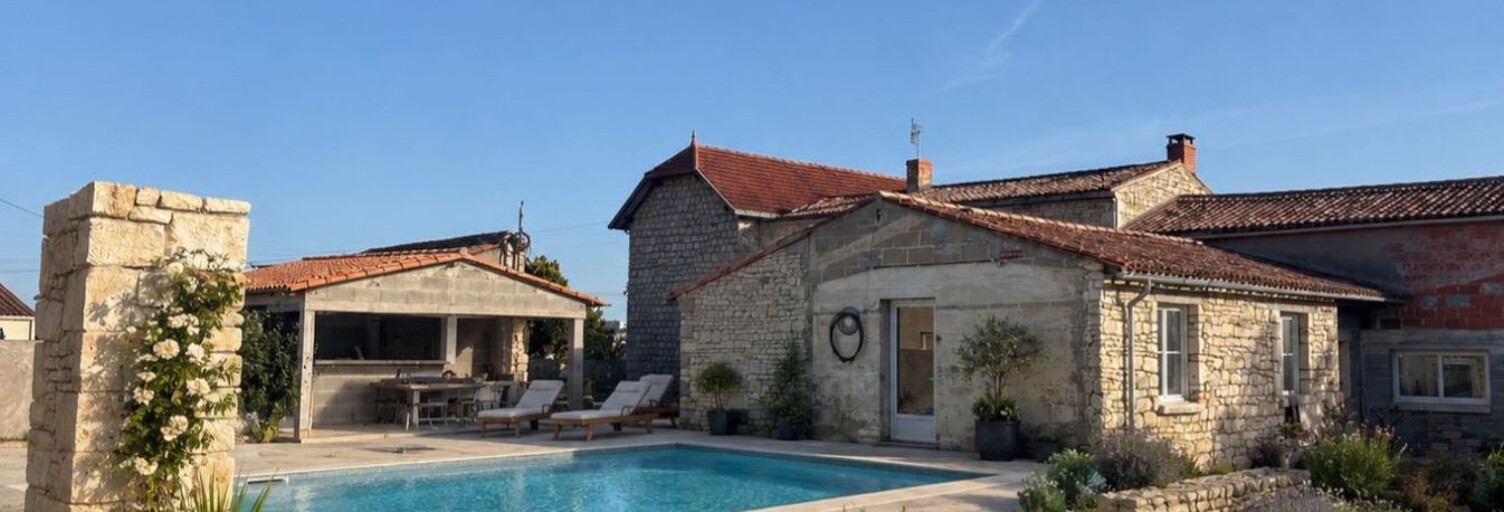 Maison 9 Pièces 317 m² à vendre à Fontenay-le-Comte (85200)