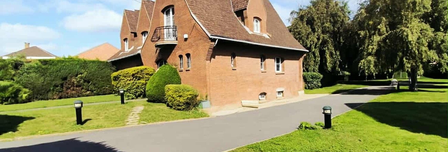 Maison 5 Pièces 216 m² à vendre à Bauvin (59221)