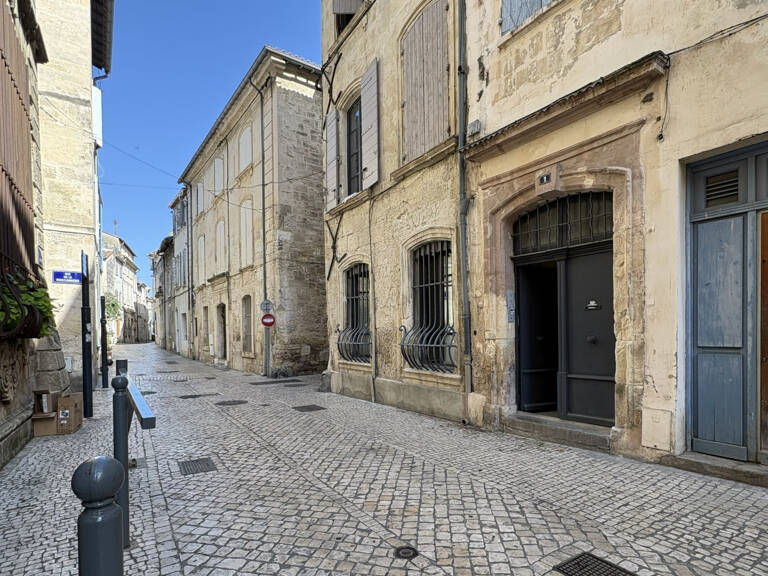 DEPT-13-A VENDRE TARASCON Immeuble de rapport de 5 lots — photo 1