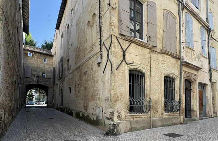 DEPT-13-A VENDRE TARASCON Immeuble de rapport de 5 lots — photo 2