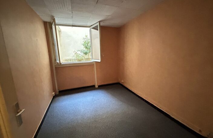 BUREAUX à LOUER — photo 2