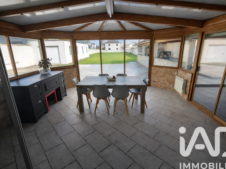 Vente Maison/villa 8 pièces — photo 1