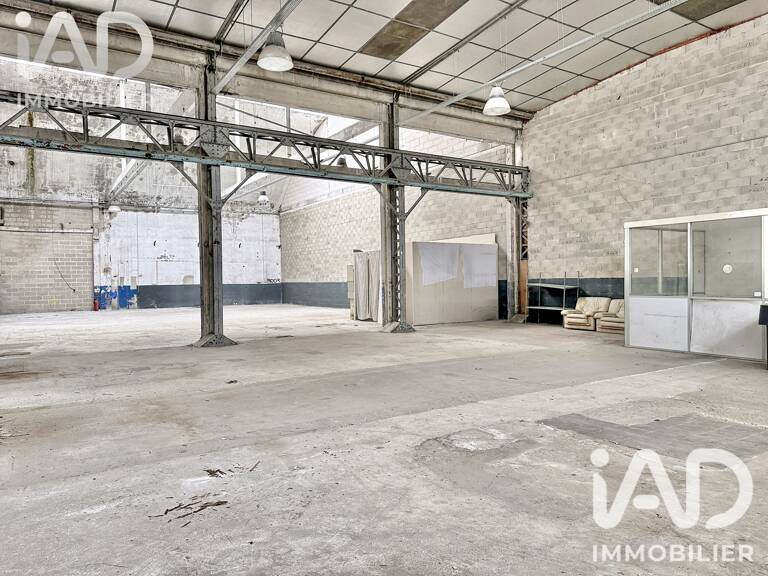 Vente Boutique/Local commercial 575 m&sup2; — photo 1