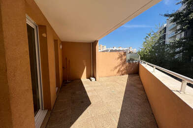 Appartement 3 pièces 1035 €