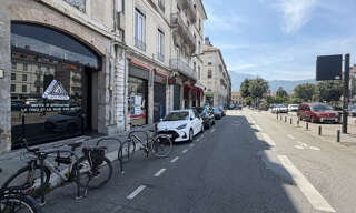 Commerce  100 m² à louer à Grenoble (38000)