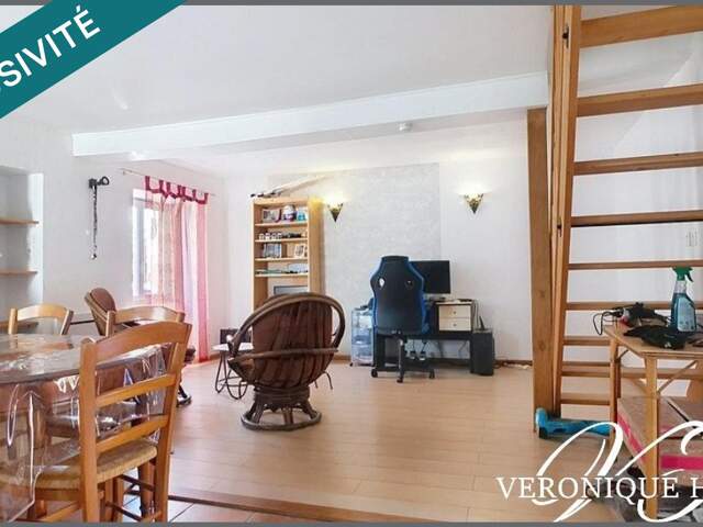 Maison de village 2 chambres avec jardin et dépendances — photo du bien