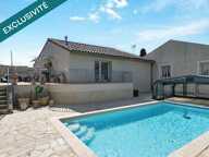 Belle propriété avec grands garages, dépendances et piscine couverte. — photo 2