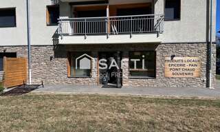Commerce 2 Pièces 160 m² à vendre à Ancelle (05260)