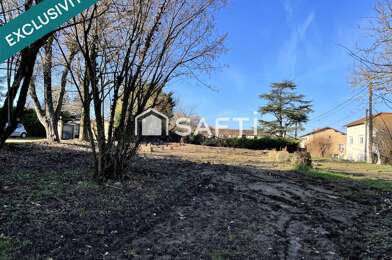 Terrain  136000 €