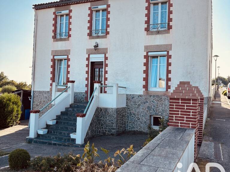 Vente Maison/villa 5 pièces — photo 1