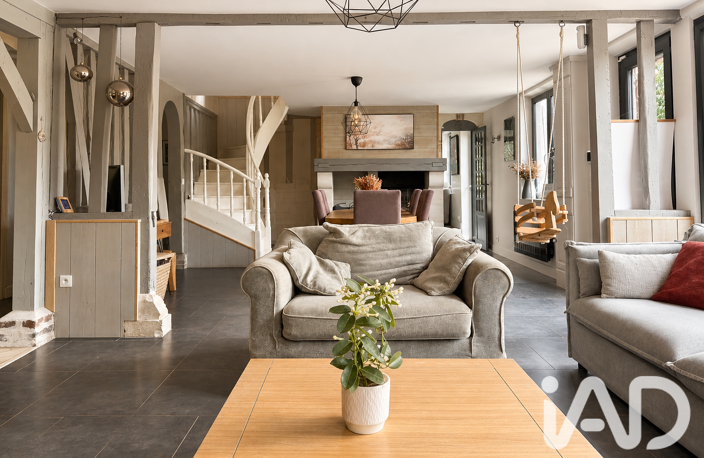 Vente Maison/villa 10 pièces — photo 2