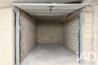 Garage  17800 €