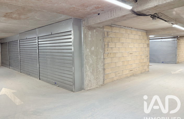 Vente Garage 200 m&sup2; — photo 3