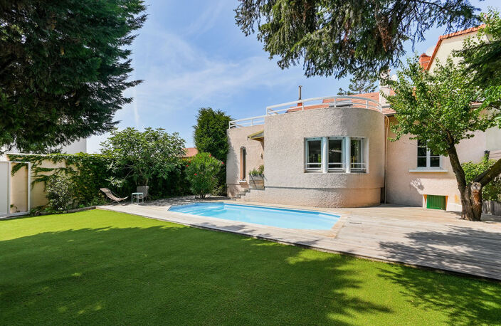 Lyon 3ème   Montchat | Maison familiale avec piscine et jard — photo 3