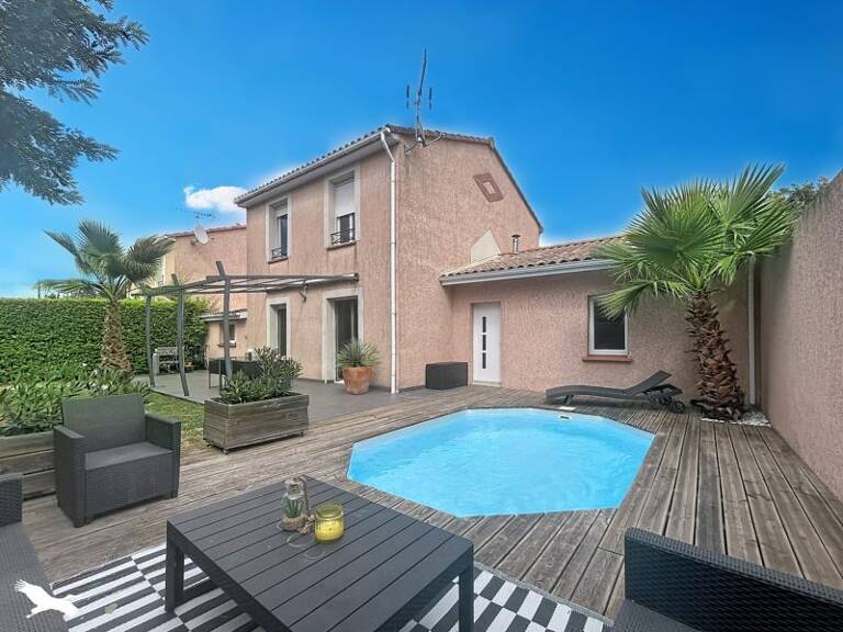 Villa de 5 pièces principales — photo 1