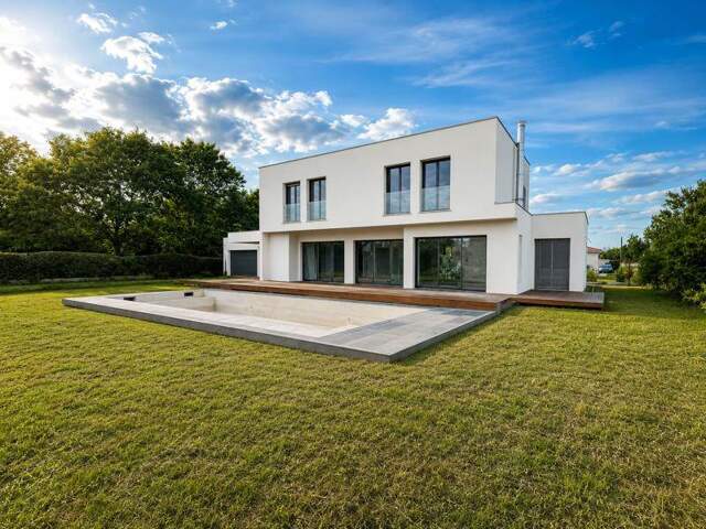 Maison 6 pièces 225 m² à Brax — photo du bien