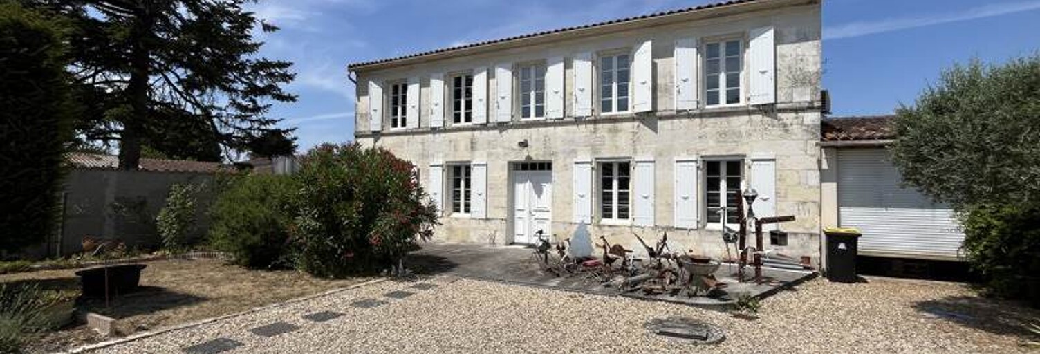 Maison 5 Pièces 209 m² à vendre à Salignac-sur-Charente (17800)