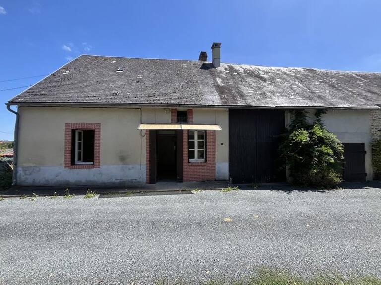 Maison en pierre de 2 pièces principales — photo 1