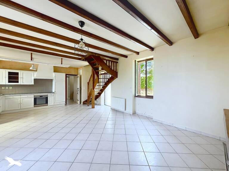 Maison en pierre de 4 pièces principales — photo 1