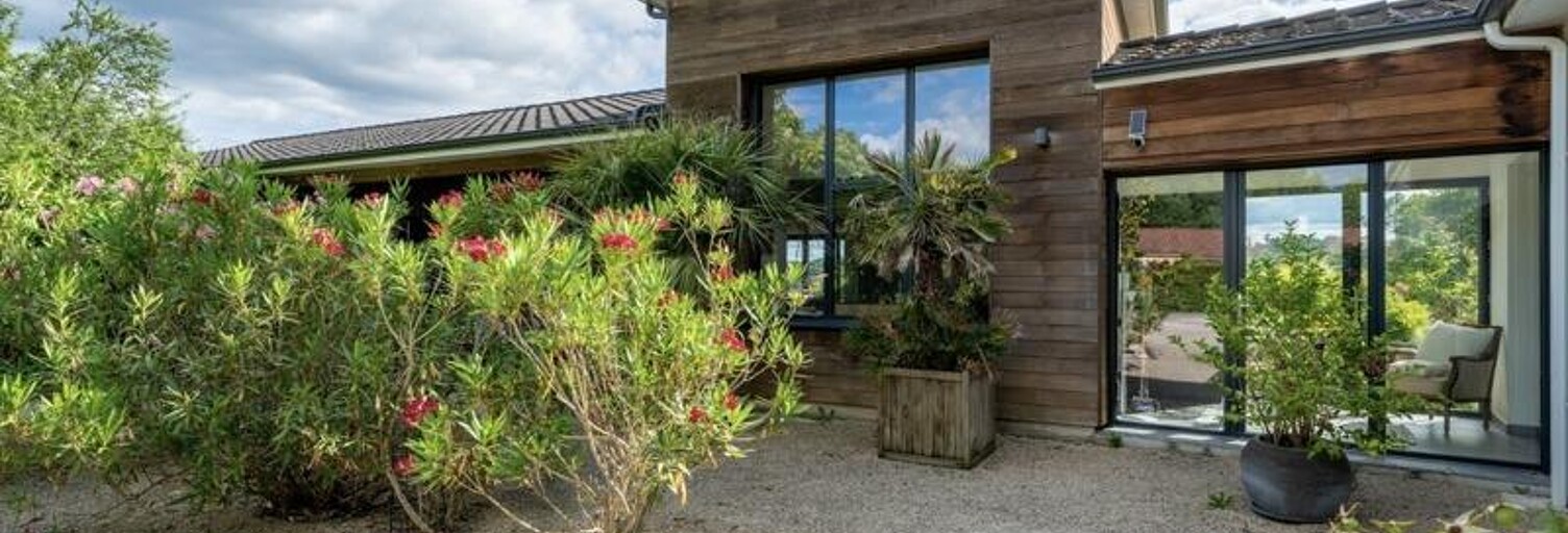 Maison 8 Pièces 242 m² à vendre à Auriac-du-Périgord (24290)