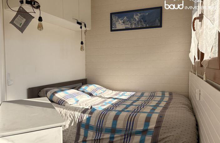 T2 plus cabine — photo 5