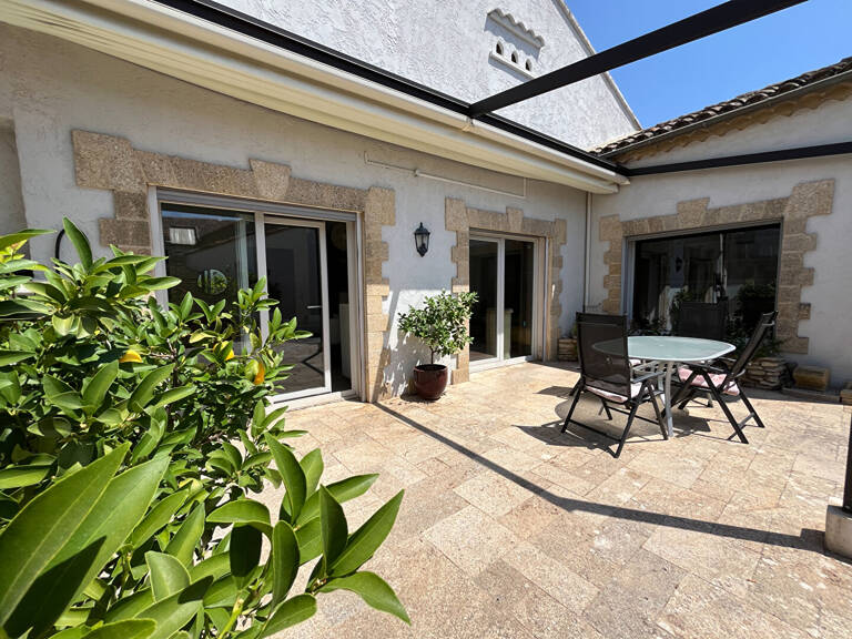 Maison Le Thor 5 pièce(s) 180 m2 — photo 1
