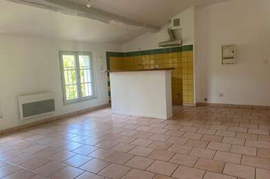 Appartement 3 pièces 540 €