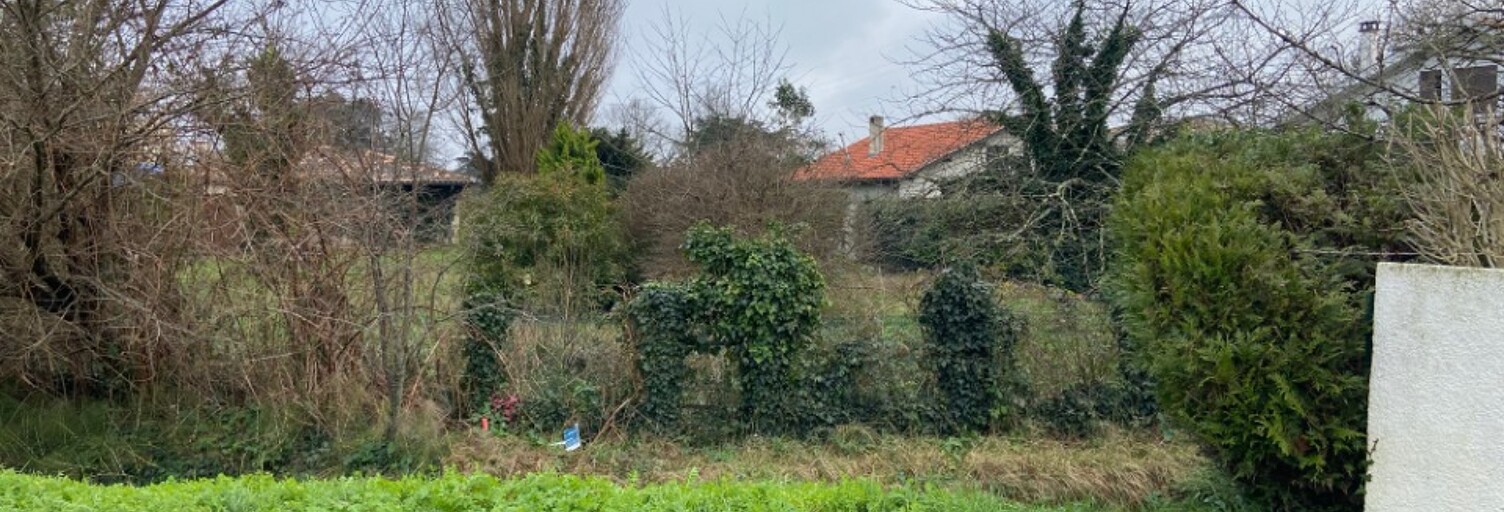 Terrain  840 m² à vendre à Portets (33640)