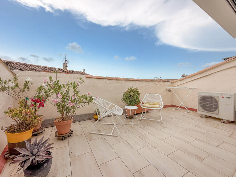 Maison de village rénovée avec terrasse tropézienne au cœur de Pierrefeu-du-Var — photo 1