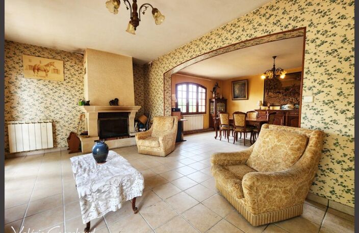 Le Pizou (dordogne) maison de 128 m² +  2850 m² de terrain et triple garage — photo 5